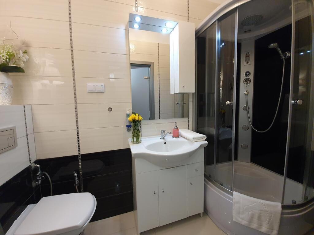 Dwie Sosny Apartamenty Przy Plazy - Sauna, Jacuzzi, Silownia, Bawialnia - 365Pam Ustronie Morskie Ngoại thất bức ảnh