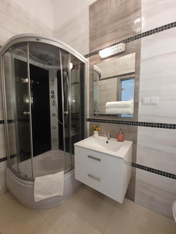 Dwie Sosny Apartamenty Przy Plazy - Sauna, Jacuzzi, Silownia, Bawialnia - 365Pam Ustronie Morskie Ngoại thất bức ảnh